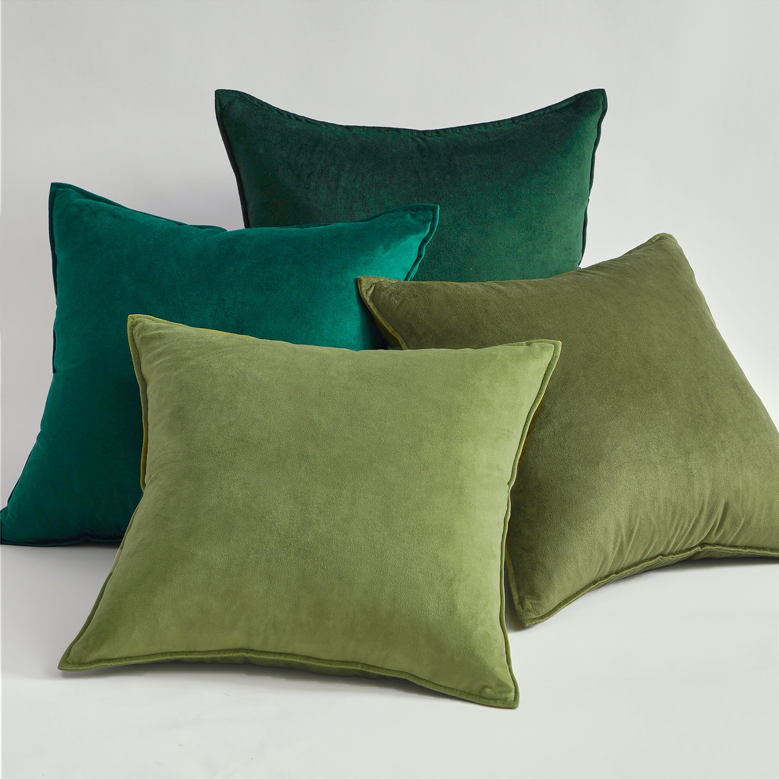 4pcs Set European Velvet Throw Pillow Covers - Soft, Quiet & Versatile for All Seasons - Perfect for Couch, Sofa & Bed Decor